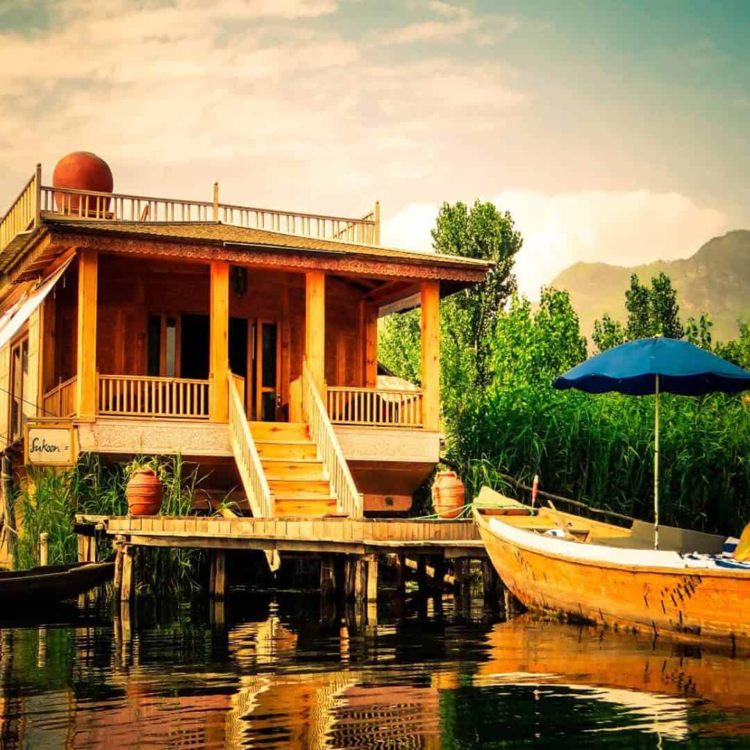 Houseboat Booking